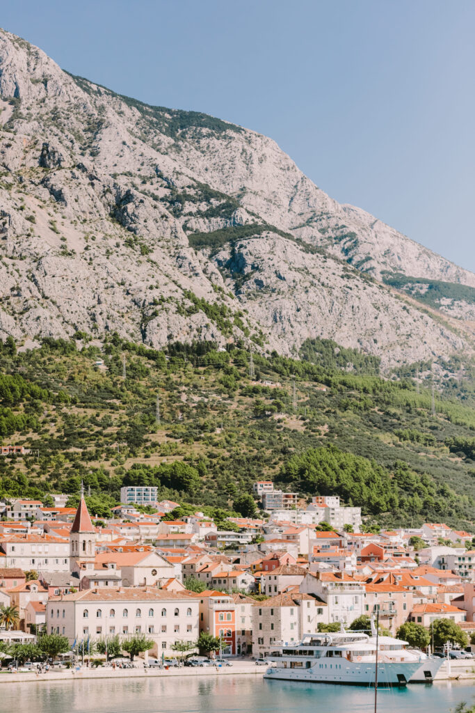 Paisajes impresionantes en Makarska, Croacia 
