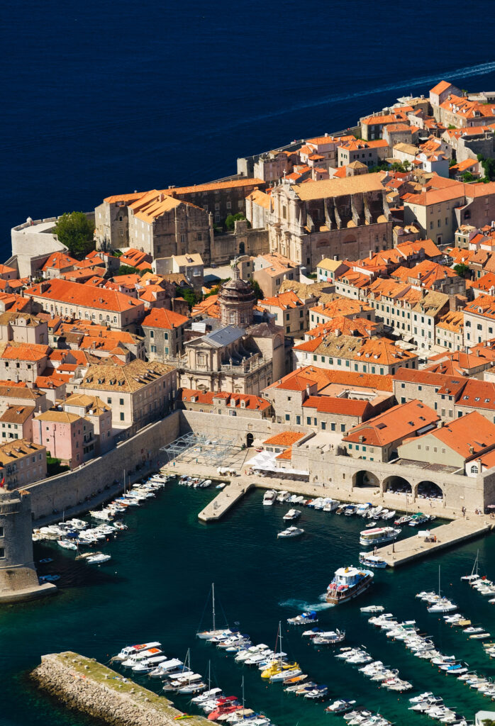 Vista aérea del casco antiguo de Dubrovnik en Croacia
